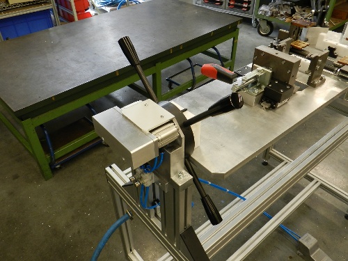 https://www.hs-neidlingen.de/content/igal/mh3-pneumatikinstallation-S4IUR5-L-398.jpg